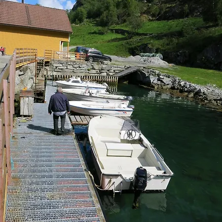 Fjordhytte-17 In Norwegen Direkt Am Fjord, Mit Mietbaren 9,9 Ps Bis 60 Ps Motorbooten Bjordal (Hoyanger)