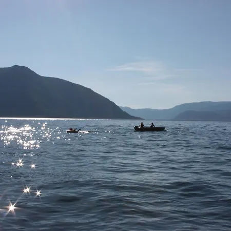 Semesterbostad Fjordhytte-17 In Norwegen Direkt Am Fjord, Mit Mietbaren 9,9 Ps Bis 60 Ps Motorbooten