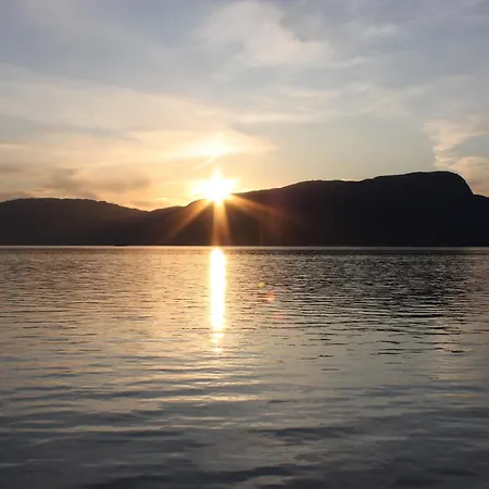 Fjordhytte-17 In Norwegen Direkt Am Fjord, Mit Mietbaren 9,9 Ps Bis 60 Ps Motorbooten