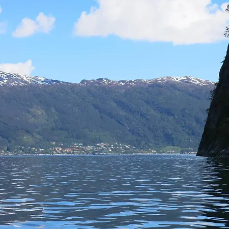 Fjordhytte-17 In Norwegen Direkt Am Fjord, Mit Mietbaren 9,9 Ps Bis 60 Ps Motorbooten Semesterbostad Bjordal (Hoyanger)