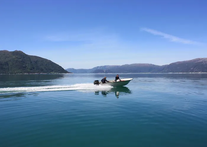 Fjordhytte-17 In Norwegen Direkt Am Fjord, Mit Mietbaren 9,9 Ps Bis 60 Ps Motorbooten