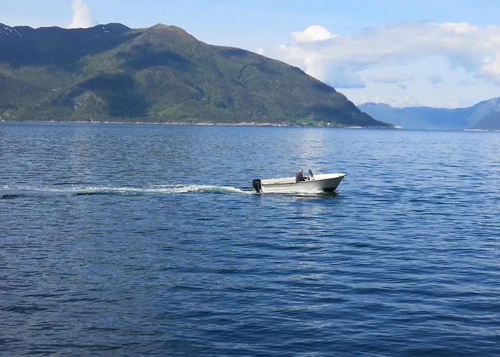Fjordhytte-17 In Norwegen Direkt Am Fjord, Mit Mietbaren 9,9 Ps Bis 60 Ps Motorbooten Holiday home *