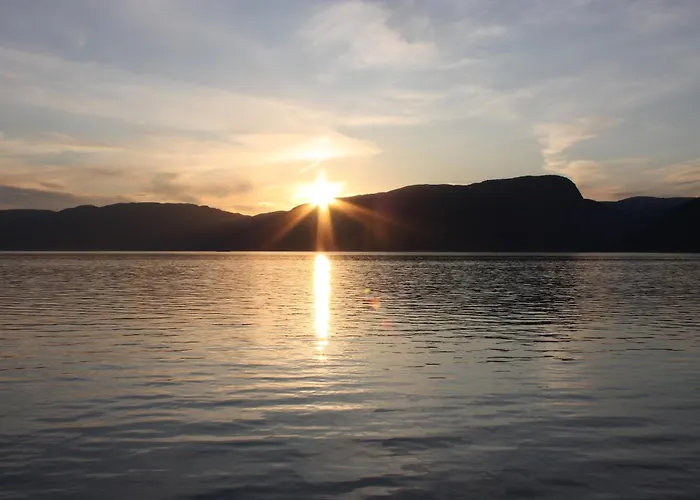 Fjordhytte-17 In Norwegen Direkt Am Fjord, Mit Mietbaren 9,9 Ps Bis 60 Ps Motorbooten