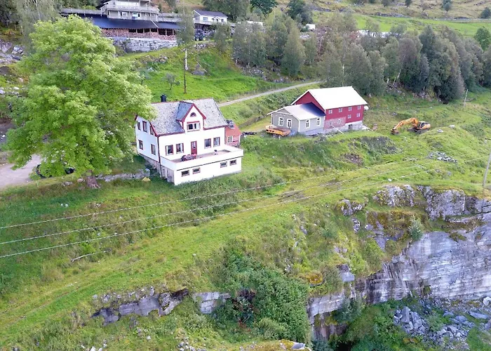 Fjordhytte-17 In Norwegen Direkt Am Fjord, Mit Mietbaren 9,9 Ps Bis 60 Ps Motorbooten Bjordal (Hoyanger)