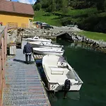 Fjordhytte-17 In Norwegen Direkt Am Fjord, Mit Mietbaren 9,9 Ps Bis 60 Ps Motorbooten Bjordal (Hoyanger)