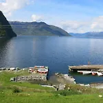 Fjordhytte-17 In Norwegen Direkt Am Fjord, Mit Mietbaren 9,9 Ps Bis 60 Ps Motorbooten Bjordal (Hoyanger)