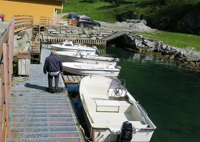 Fjordhytte-17 In Norwegen Direkt Am Fjord, Mit Mietbaren 9,9 Ps Bis 60 Ps Motorbooten Bjordal (Hoyanger)